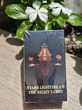 Stars Lighting Up The Night Tarot — Black Deck